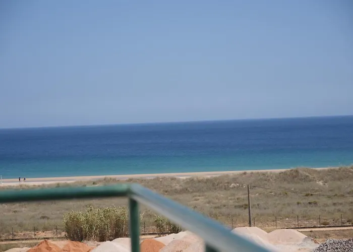 Cozy With Sea View Over Meia *